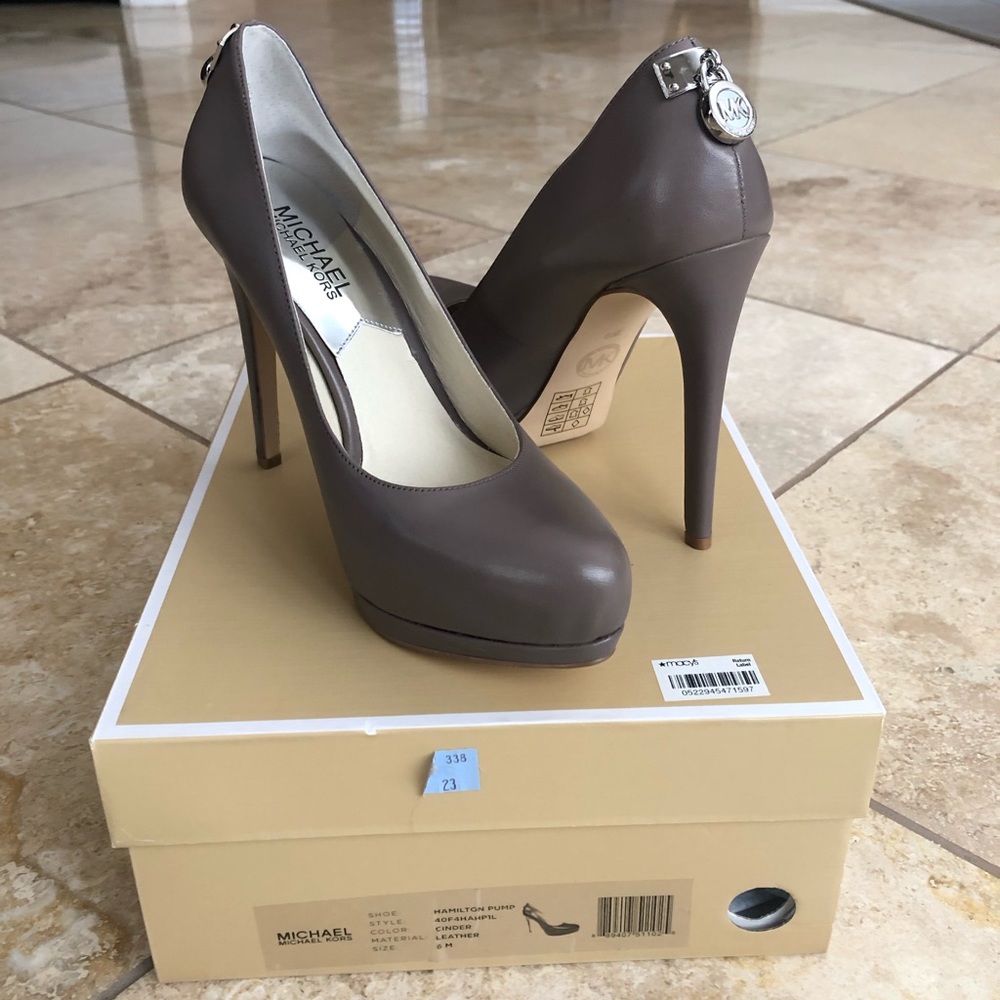 Brand New Michael Kors Hamilton Pumps